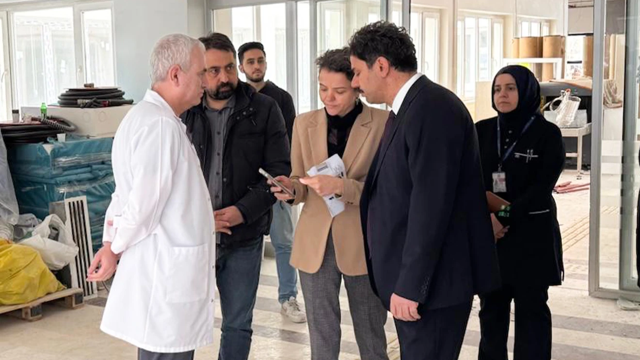 Tıp Fakültesi Hastanesi polikliniklerinde yenileme çalışmaları devam ediyor